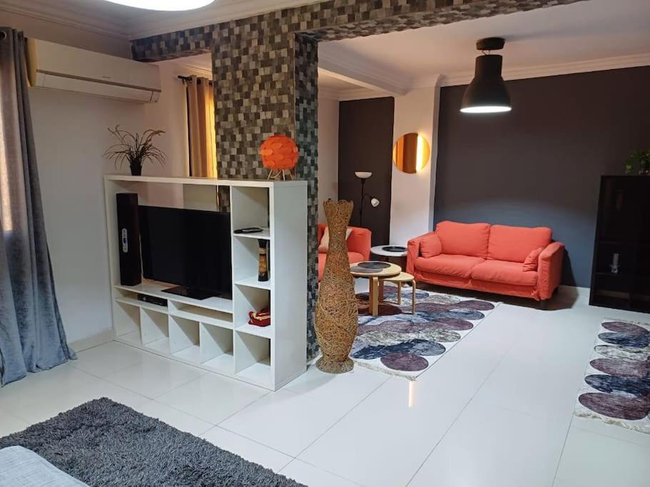 Apartment شارع نور الدين من شارع ١٥٥ المعادي امام المطافي