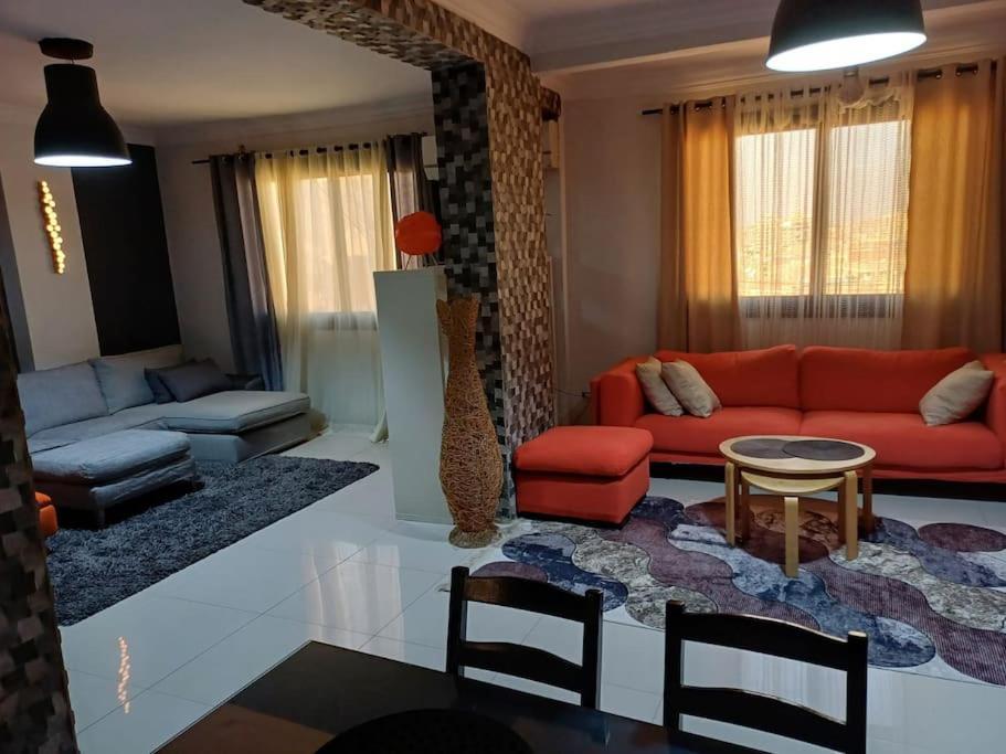 شارع نور الدين من شارع ١٥٥ المعادي امام المطافي Apartment *